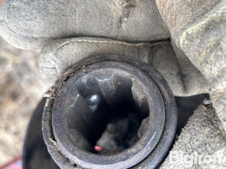 case-725-pull-type-swather-image-15