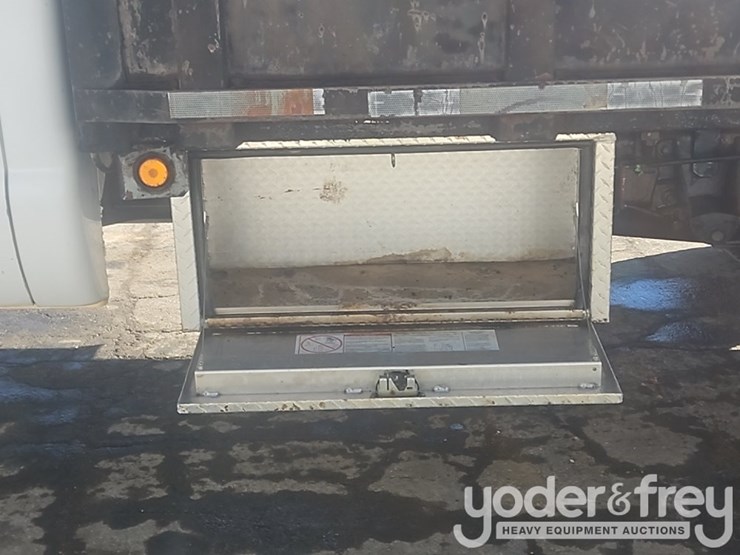 1999-ford-f550-image-14