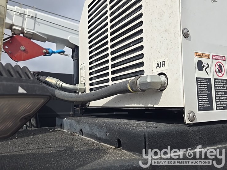 2019-ford-f550-image-30