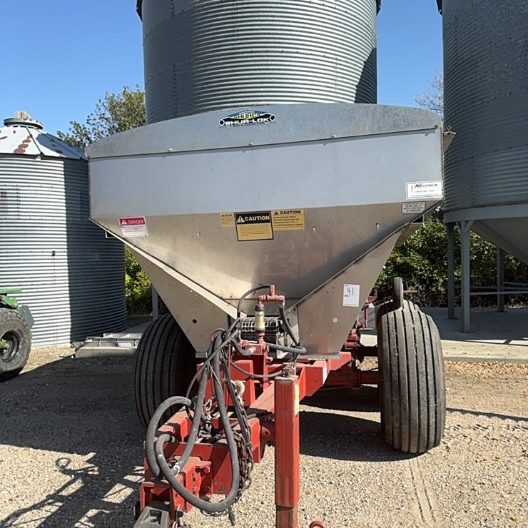 AG – 800 stainless steel fertilizer spreader, fully hydraulic drive, roll tarp, large floatation tires ￼￼