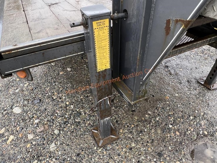 2003-titan-trailer-image-10