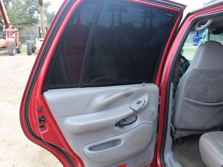 2001-ford-expedition-image-7