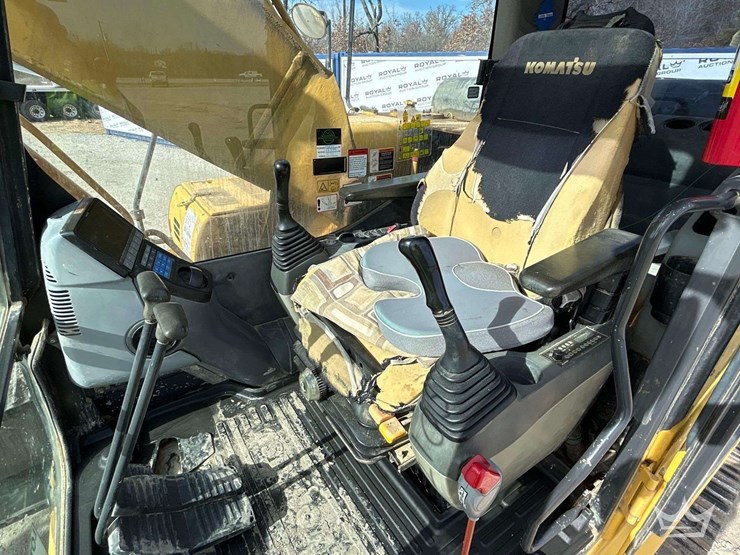 2012-komatsu-pc200-lc-8-image-15