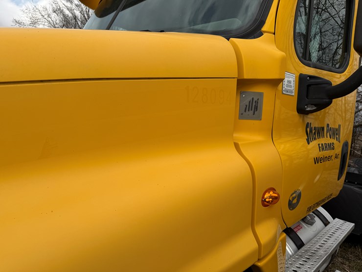 #40954-•-2016-freightliner-t/a-daycab-truck-tractor-3akjgedv4gsgw5933-image-30