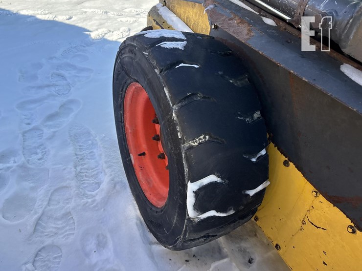 new-holland-l190-image-5