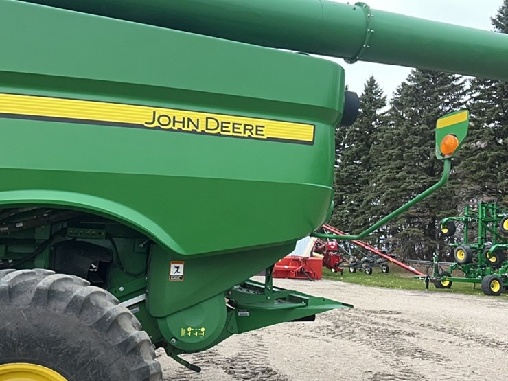 2014-john-deere-s680-image-47