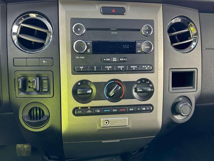 2017-ford-expedition-image-17