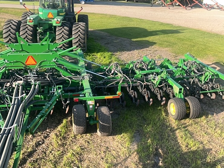 2018-john-deere-1910-image-212