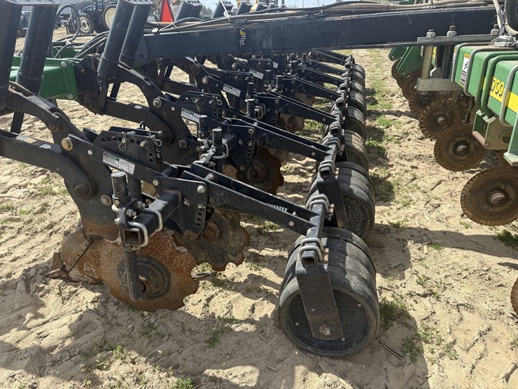 john-deere-1700-image-7