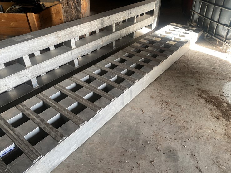 #572-•-2002-doonan-48'-step-deck-semi-trailer-with-ramps-(has-wi-title)-(reedsville,-wi)-image-29