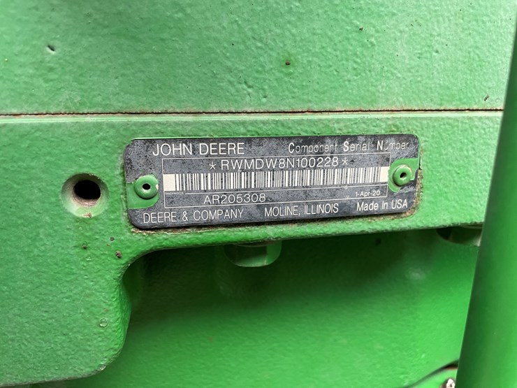 2020-john-deere-8r-340-image-41