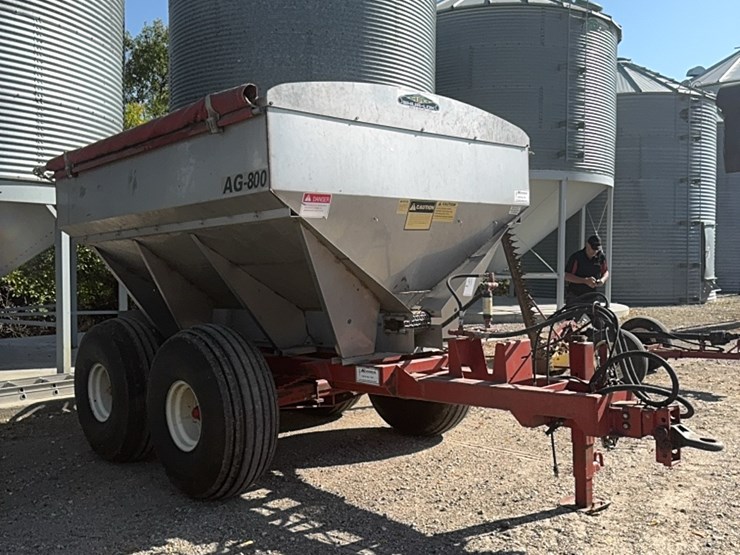 ag-–-800-stainless-steel-fertilizer-spreader,-fully-hydraulic-drive,-roll-tarp,-large-floatation-tires-￼￼-image-24