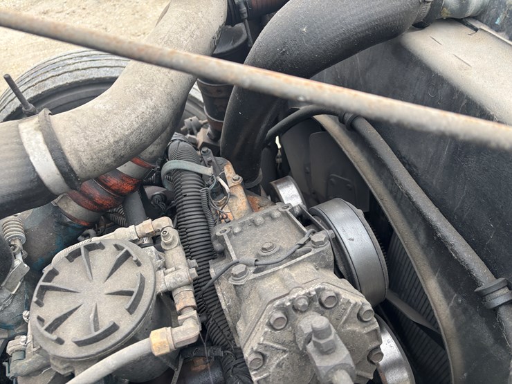 2000-international-4700-image-17