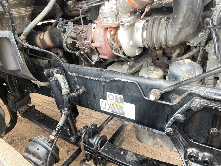 2019-kenworth-t880-image-46