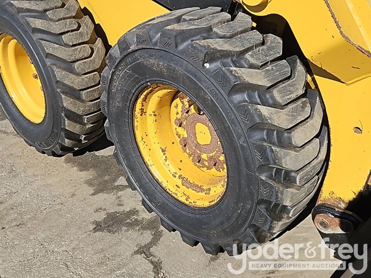 2021-caterpillar-226d3-image-9