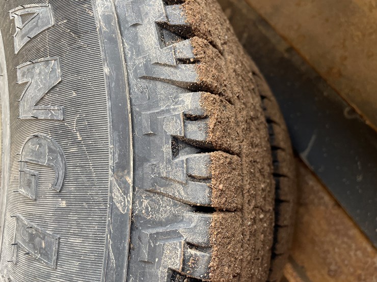 2008-gmc-3500-image-16