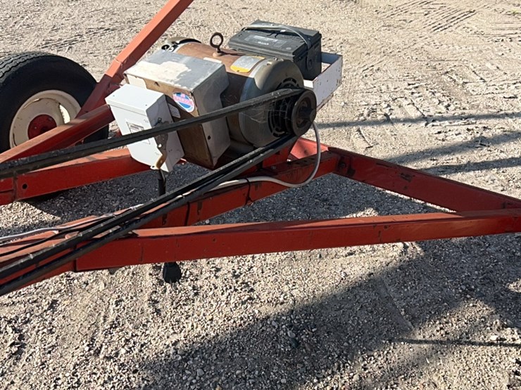 53’-x-8”-sakundiak-auger-with-10-hp-baldor-single-phase-220-electric-motor,-equipped-with-12-v-power-lift-image-18