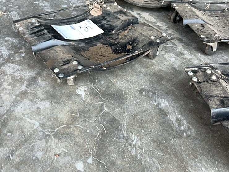 (4)-rolling-stands-for-truck-tires,-can-also-be-used-for-other-heavy-items-image-5