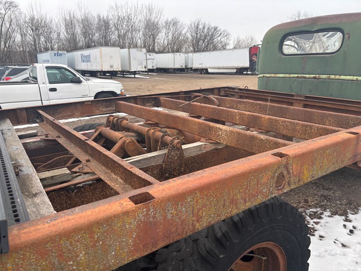 #2255-•-1941-chevrolet-flatbed-dump-truck-image-39