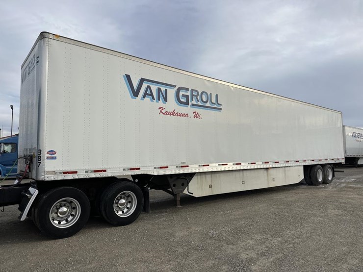 2015-utility-53'-image-1