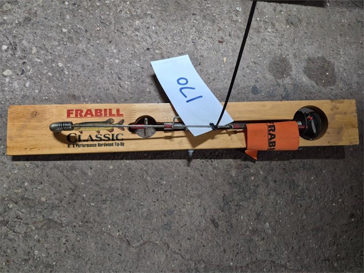 frabill-classic-tip-up-image-1