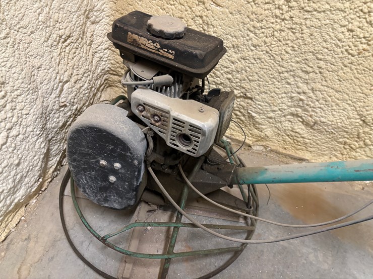 #3658-•-whiteman-approx.-22"-power-trowel-image-3