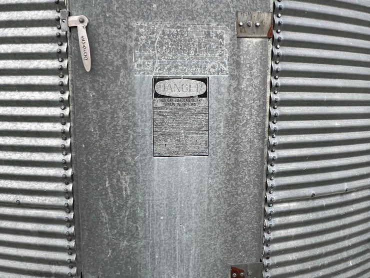 lot-26.-5,000-bu.-grain-bin-to-be-moved,-includes-single-phase-bin-fan-(bin-4)-image-2