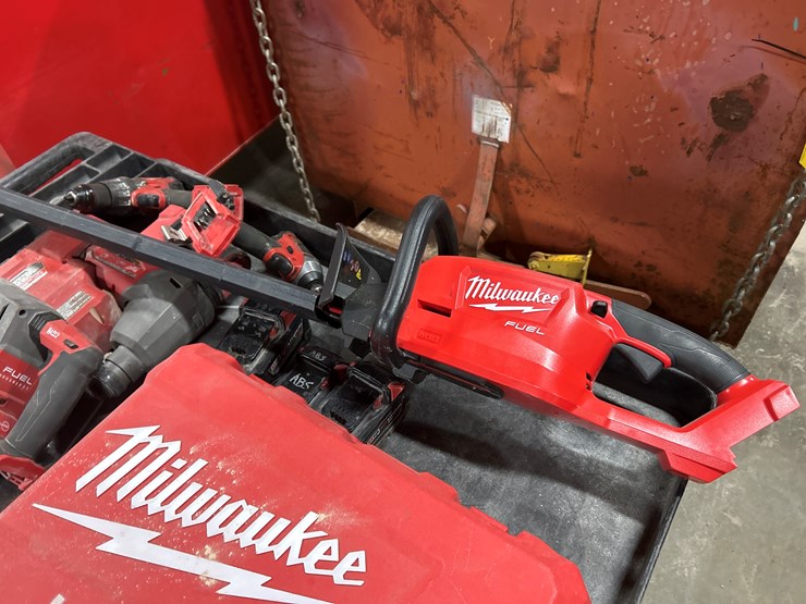 #5450-•-misc.-milwaukee-tools-w/-rolling-cart-image-6