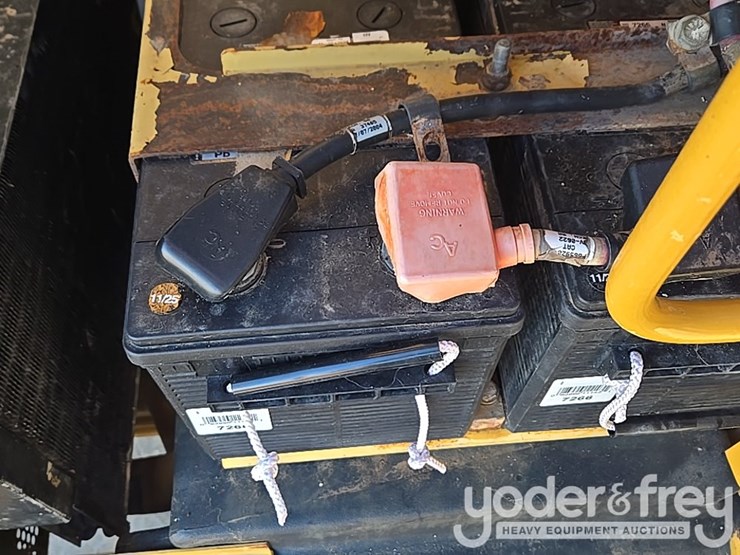 2005-caterpillar-140h-vhp-plus-image-90