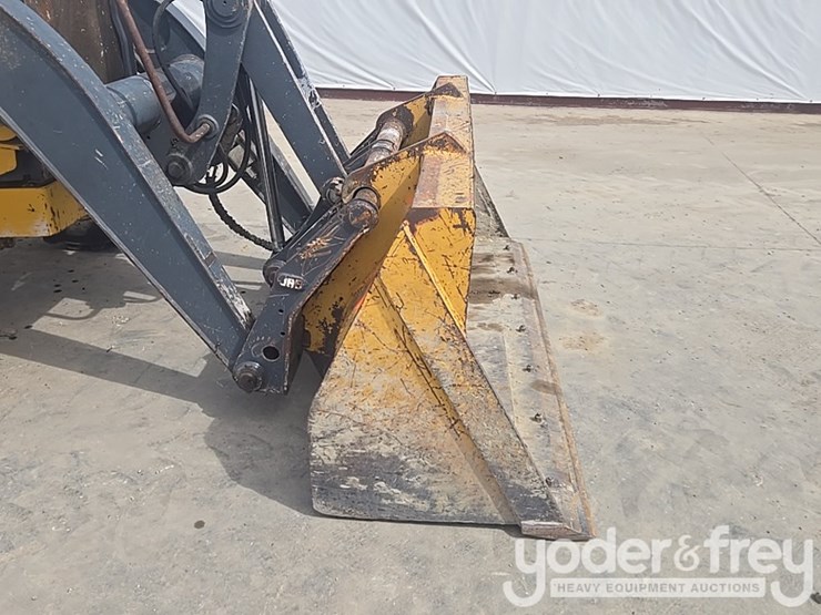 2014-deere-310k-ep-image-17