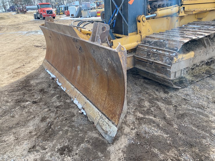 2004-deere-700h-lgp-image-15