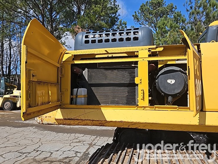 2007-komatsu-pc300-lc-image-33