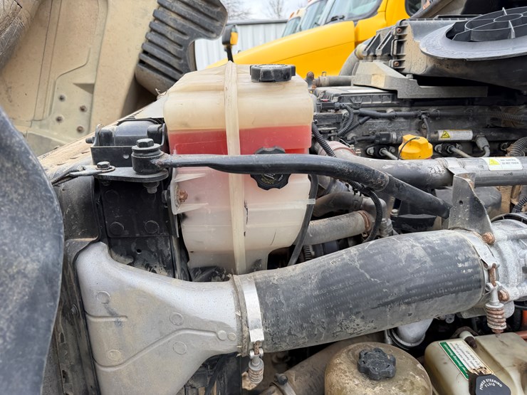 #40955-•-2016-freightliner-cascadia-t/a-daycab-truck-tractor-3akjged54gshn2294-image-48