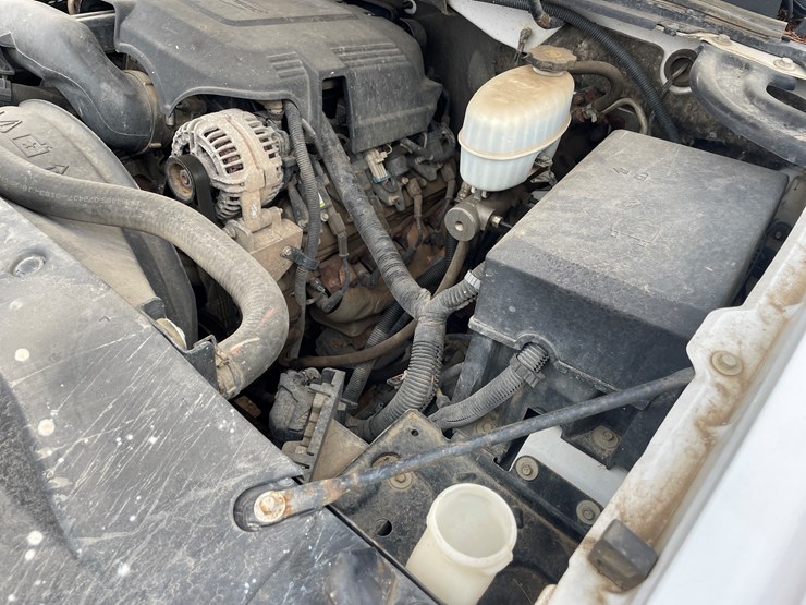 2008-gmc-3500-image-61