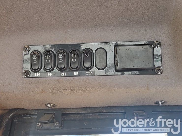 2018-komatsu-d51px-24-image-79