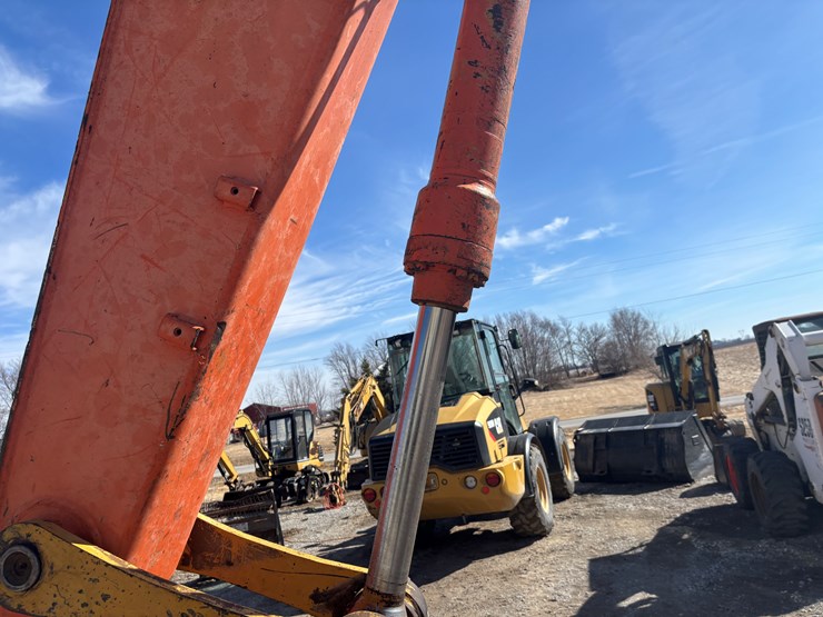 hitachi-ex200-lc-image-46