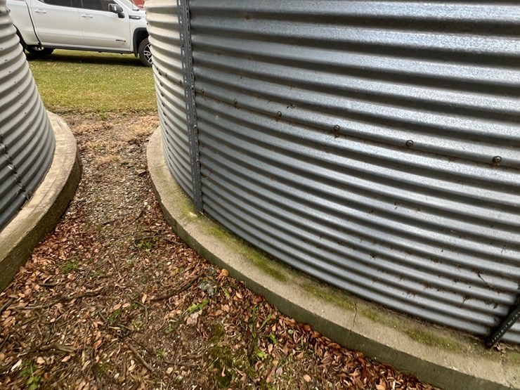 lot-24.-3,250-bu.-columbian-grain-bin-to-be-moved-(bin-2)-image-15