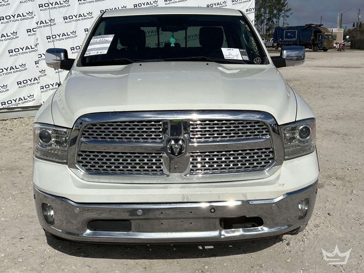 2018-dodge-1500-image-25