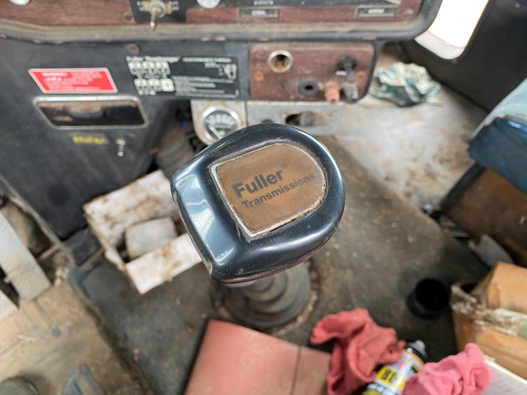 #400-•-1988-freightliner-boom-pump-truck-(has-wi-title)-(arpin,-wi)-image-69