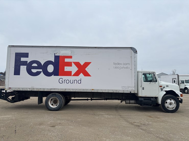 2000-international-4700-image-5