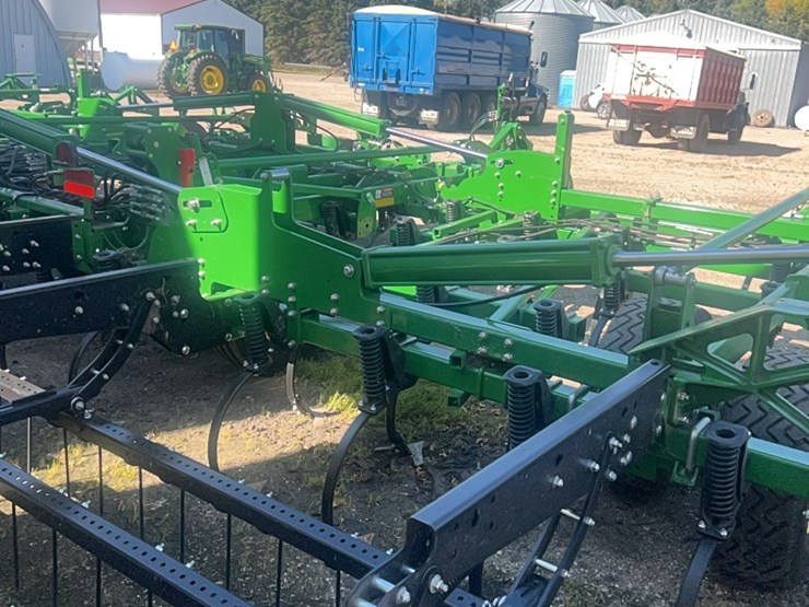 2024-john-deere-52-image-71