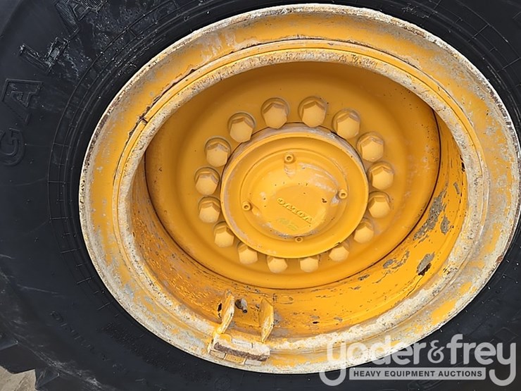 2021-volvo-l90h-image-10