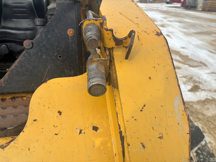 2009-caterpillar-252b2-image-37