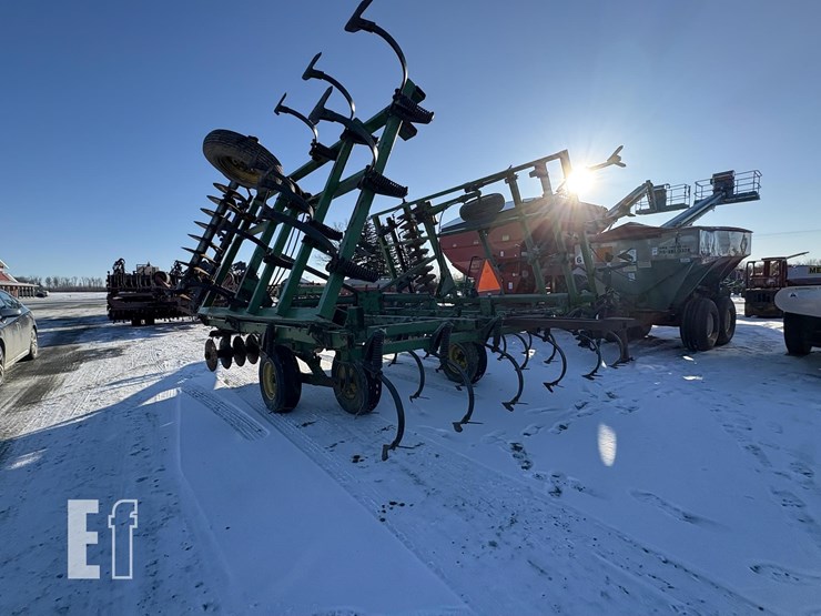 john-deere-724-image-4