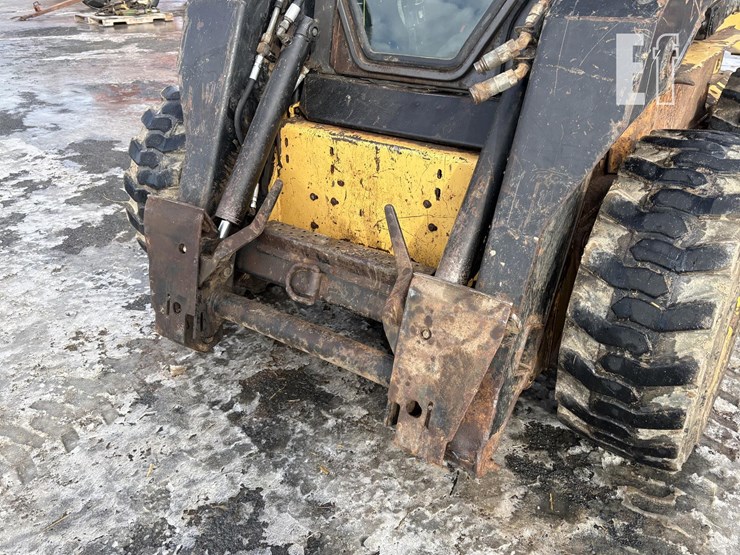 new-holland-lx885-image-20