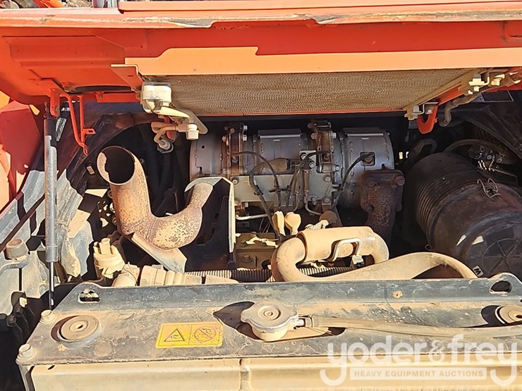 2017-kubota-svl75-2-image-22