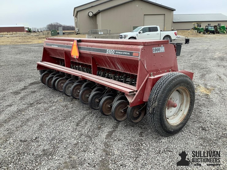 case-ih-5100-image-5