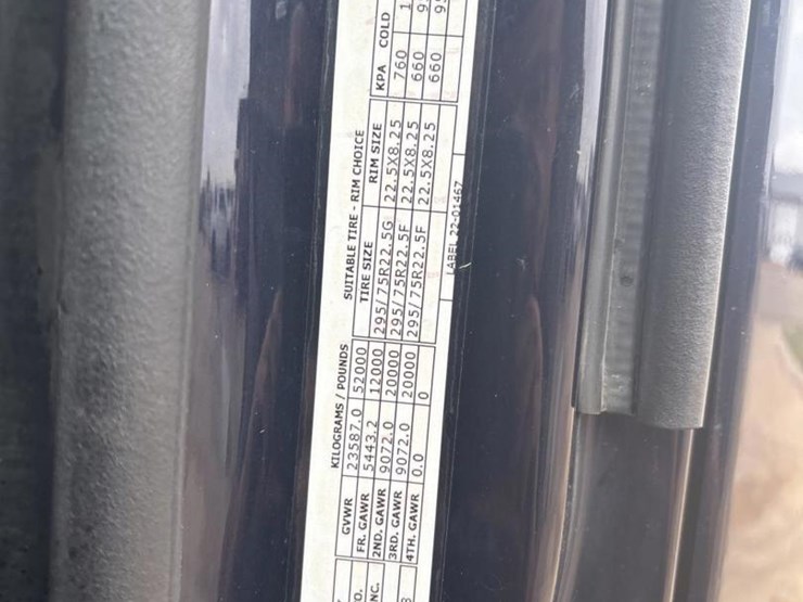 2019-peterbilt-579-image-68