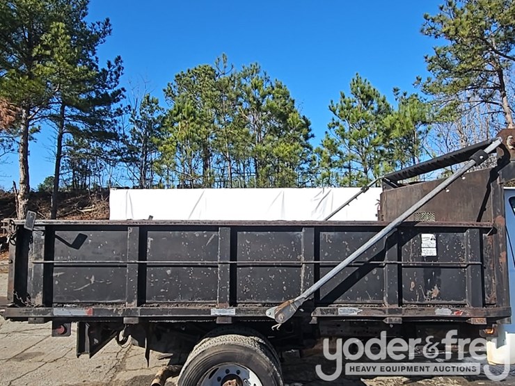 1999-ford-f550-image-17