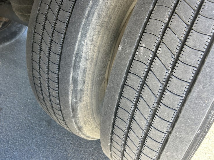 2014-utility-53'-image-53